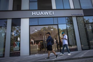 China prestará atención al progreso de la situación del caso de Huawei. (ARCHIVO)