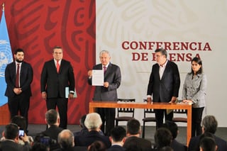 El presidente López Obrador firmó un decreto para terminar con la condonación de impuestos a grandes contribuyentes. (NOTIMEX)