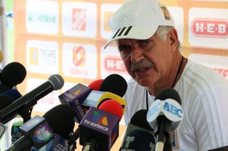 Ricardo Ferretti irá por su séptimo título de liga y quinto como entrenador de los Tigres de la UANL. (CORTESÍA)