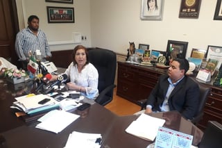 La alcaldesa María Luisa González Achem expuso que han ejercido casi 14 millones de pesos. (EL SIGLO DE TORREÓN)