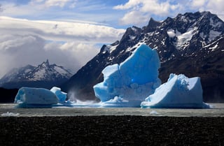 La fusión del océano provoca el desequilibrio de los glaciares. (ARCHIVO)
