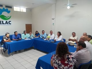 'Coquis' Espinoza planteó su estrategia de gobierno y prometió a los integrantes de Elac que la iniciativa privada será tomada en cuenta por el gobierno municipal. (EL SIGLO DE TORREÓN)
