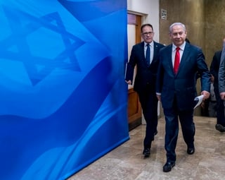  A tres días de la fecha límite para formar una coalición de Gobierno, el primer ministro israelí, Benjamín Netanyahu, ha convocado a sus potenciales socios a una reunión para intentar destrabar las negociaciones y formar un Ejecutivo. (EFE)
