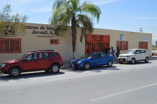 Rafael Mora Garza, director de los CIJ en Torreón, comentó que los adolescentes llegaron acompañados por sus familias. (ARCHIVO)
