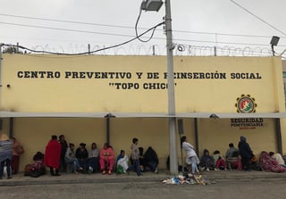 En Nuevo León los tratos crueles, inhumanos y degradantes, además del hacinamiento, la falta de medicamentos, de personal de atención médica y de custodios, son los principales problemas que aquejan a los internos de las penitenciarías estatales. (ARCHIVO)