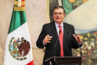 Ebrard señaló que 'el flujo migratorio de Centroamérica y otros países o el elevado consumo de estupefacientes no son responsabilidad de México'. (ARCHIVO)