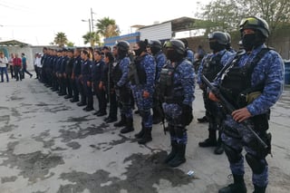 El alcalde Horacio Piña anunció el aumento salarial a los policías municipales.