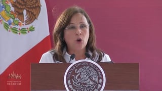 La secretaria de Energía, Rocío Nahle García, afirmó que para la nueva refinería ya se cuenta con manifestación del impacto ambiental bajo el resolutivo que emite la Secretaría de Medio Ambiente y Recursos Naturales (Semarnat). (ESPECIAL)