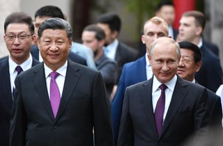 Rusia y China acordaron medidas para hacer frente a la 'guerra comercial' que Estados Unidos inició con el país oriental. (EFE)