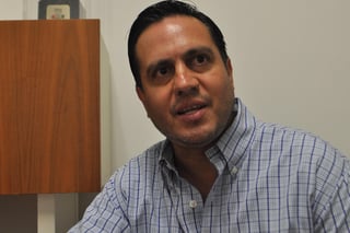 Esteban Soto Durán, presidente de la comisión de Agua en el Cabildo de Torreón, dijo que este punto ya se atiende y que la empresa se encargará de las reparaciones correspondientes. (EL SIGLO DE TORREÓN)