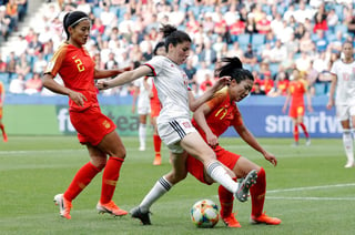 España y China se clasificaron a la siguiente ronda en el Mundial que se festeja en Francia. (AGENCIA)