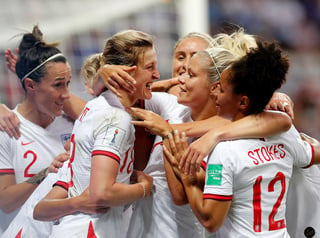 Inglaterra venció a sus tres rivales de la primera fase del Mundial, quedándose con la cima del Grupo D. (EFE)