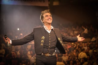 Presentaciones. Alejandro Fernández ofrecerá dos conciertos en el palenque de Gómez Palacio, hoy es su primer show. (ARCHIVO)
