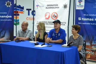 Este fin de semana iniciará la campaña 'Ponte a Salvo' por parte de Tránsito de Torreón, se contará con el apoyo de Paseo Morelos, la plataforma digital 'En Taxi' y la Canirac Laguna. (FERNANDO COMPEÁN)