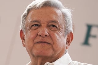 López Obrador llamó a los mexicanos y extranjeros a visitar los destinos turísticos de Quintana Roo porque 'es nuestro paraíso', y reiteró que el sargazo es un 'asunto menor'. (ARCHIVO)