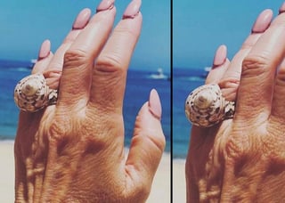 Una imagen hecha viral por las críticas a las uñas de la mujer. (INTERNET)