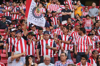 Los festejos en redes sociales no se hicieron esperar, con una fanaticada que sueña con el regreso del dominio rojiblanco en el futbol mexicano. (ARCHIVO)