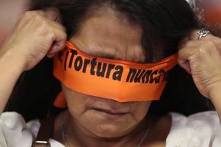En el marco del Día Internacional en Apoyo de las Víctimas de la Tortura, la dependencia señaló que la Subsecretaría de Derechos Humanos, Población y Migración coordina mesas de trabajo, de la mano de la FGR, organismos de la sociedad civil y de la Oficina de la Alta Comisionada de Naciones Unidas en México. (ARCHIVO)
