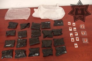 El personal de la Policía Estatal logró decomisar diversas dosis de droga en Gómez Palacio.