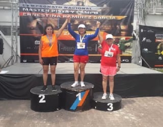 En el tercer lugar, ganando medalla de bronce, se colocó la señora Graciela Sánchez, dentro de las pruebas de 3 y 5 kilómetros.