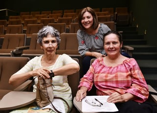 Carmen Martínez, Claudia Flores y Lilia Cárdenas.