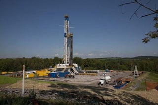 La suspensión del método del fracking para la extracción del gas de lutitas ocasionará pérdidas por 7 mil millones de dólares en Coahuila, así como 150 empleos. (ARCHIVO)