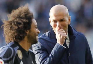 Marcelo valoró su relación de amistad con el técnico del Real Madrid Zinedine Zidane. (ARCHIVO)