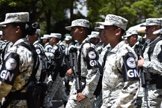 Los integrantes de la Guardia Nacional fueron recibidos en las instalaciones de la Décima Zona Naval por autoridades militares y civiles. (ARCHIVO)
