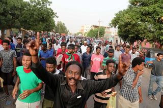La manifestación realizada ayer en Sudán dejó 10 muertos y un total de 297 heridos.