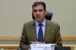 Lorenzo Córdova Vianello, consejero presidente del INE, señaló que los órganos autónomos no están en contra del Gobierno. (ARCHIVO)