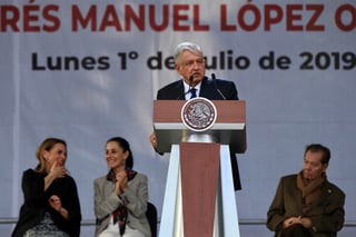  El gobierno del presidente Andrés Manuel López Obrador dio a conocer los 22 compromisos, de 100, que están en proceso de cumplirse, entre los que destacan la reubicación las secretarías del gobierno federal a las entidades de la República. (NOTIMEX)