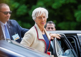 La directora gerente del Fondo Monetario Internacional (FMI), Christine Lagarde, se mostró este martes 'honrada' por haber sido nominada para presidir el Banco Central Europeo (BCE) y anunció su 'renuncia temporal' al frente de la institución financiera internacional que encabeza desde 2011. (ARCHIVO)