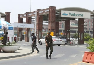 Los dos atacantes han sido detenidos por la Policía, que apuntó a 'una disputa personal' como la causa del ataque, aunque no explicó cuál. (AP)
