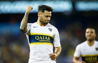 Mauro Zárate marcó los dos goles de Boca Juniors en el juego. (CORTESÍA)