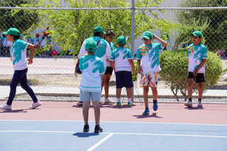 Niños, niñas y adolescentes participan en actividades deportivas como fútbol, basquetbol, taekwondo, tenis, entre otras. (EL SIGLO)