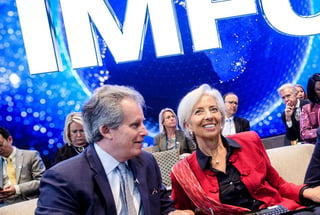 El Fondo Monetario Internacional (FMI) anunció este viernes un acuerdo con el Gobierno de Argentina para el desembolso de 5,400 millones de dólares tras la cuarta revisión de su programa de asistencia financiera, aunque está pendiente aún el visto bueno del Directorio Ejecutivo del organismo. (ARCHIVO)