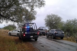 Localizan cuerpo a la orilla del camino que lleva del ejido La Concha a la Conchita Roja de Torreón. (EL SIGLO DE TORREÓN)