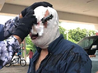 Los hechos ocurrieron en el estacionamiento de una tienda en Veracruz, donde los dos sujetos discutieron por un cajón de estacionamiento.

