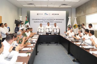 Gobernadores de Coahuila, Nuevo León y Tamaulipas firmaron un convenio de colaboración en materia de seguridad. (CORTESÍA)