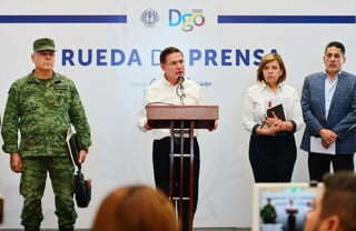 En conferencia de prensa, el gobernador del estado, José Rosas Aispuro, explicó que los hechos ocurrieron a las 02:00 horas. (ESPECIAL)