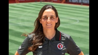 Rossi, campeona como entrenadora con U. de G. en la Liga Mayor, vivirá su primera aventura en la Liga MX Femenil como máxima responsable en el banquillo. (ESPECIAL)