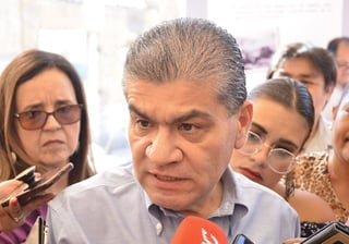 El gobernador de Coahuila, Miguel Ángel Riquelme, asegura que la idea es tener un blindaje 'ante la presencia del crimen organizado o que ellos tratan de ingresar a nuestro estado por cualquiera de las fronteras'. (ARCHIVO)