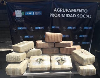 Al revisar la unidad, los agentes del agrupamiento de Proximidad Social encontraron en su interior 17 paquetes envueltos con cinta canela los cuales contenían marihuana. (EL SIGLO)