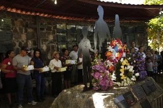 El juez Jorge Guzmán Urquilla reabrió la investigación de la matanza luego de que la Corte Suprema derogara la Ley de Amnistía General de 1993 que impidió que los delitos de lesa humanidad y los crímenes de guerra fueran investigados. (ARCHIVO)