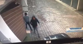 Juan Osorio compartió un video en el que se muestra a los sujetos que supuestamente asaltaron su casa el pasado domingo. (ESPECIAL)