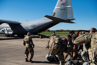 Las nuevas tropas llegarán 'en las próximas semanas' y brindarán 'vigilancia aérea, apoyo operacional, logístico y administrativo'. (ARCHIVO)