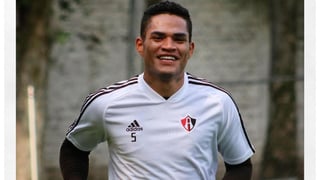 Atlas de Guadalajara anunció la compra definitiva del defensa peruano Anderson Santamaría, de cara al Torneo Apertura 2019. (ESPECIAL)