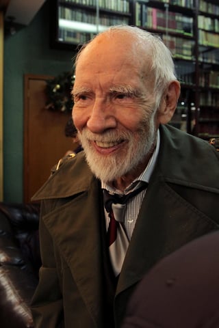 Tranquilo. A sus 88 años el actor Aarón Hernán pasas su días en la Casa del Actor Mario Moreno 'Cantinflas'.