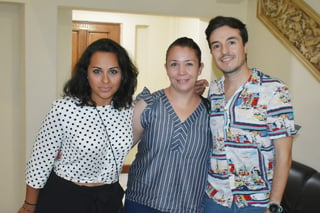 Ernesto, Mariana, Fanny e Israel.