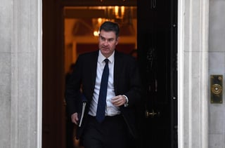 El político, del ala proeuropea de los 'tories', adelantó el pasado domingo su intención de abandonar el cargo si el exalcalde de Londres se imponía. (EFE)